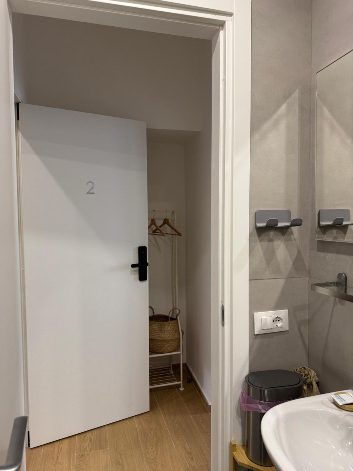 Flat 7 Rome Guesthouse Exterior photo